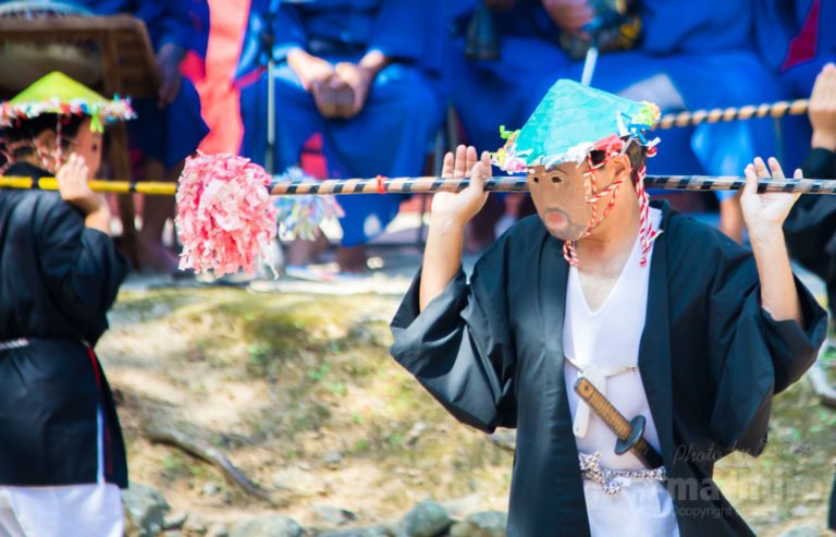 歩きすととうだひでひとの奄美探訪 諸鈍シバヤ 平家落人伝説 Machiiro 9