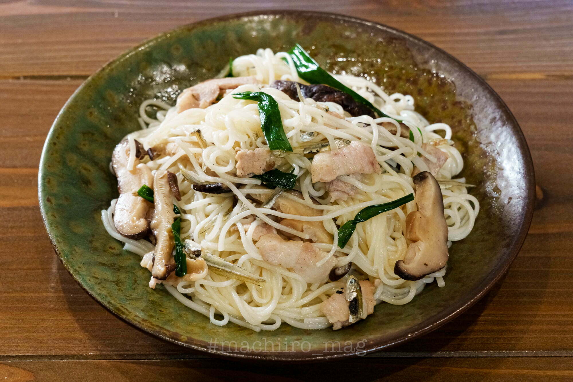 マチイロマガジン かめ 2